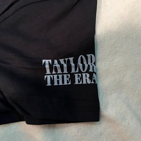 New TAYLOR SWIFT THE ERAS TOUR THROUGH LA BLACK T-SHIRT Medium Double Sided - Picture 4 of 4